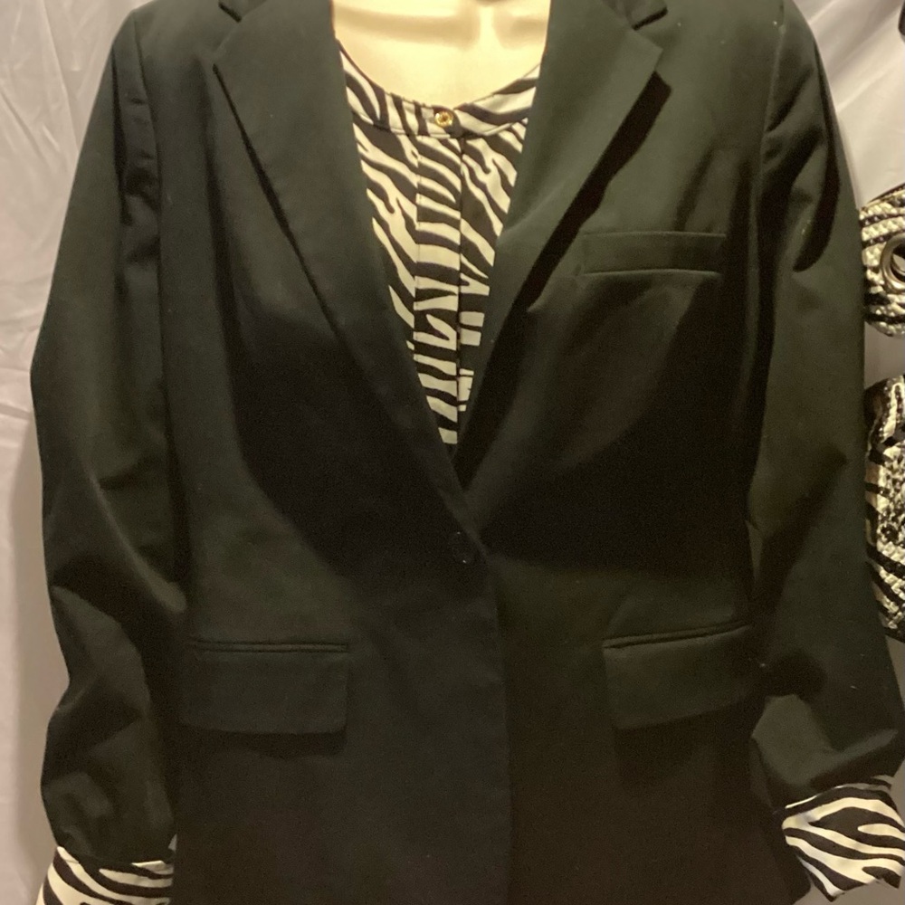 Norma Kamali Black Women's Tailored Blazer and Blouse